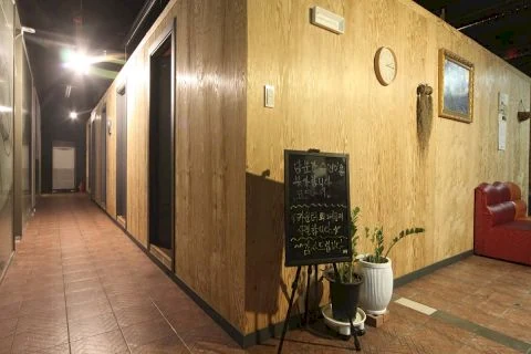 더썬 매장 사진 1 — 용인시 삼가동